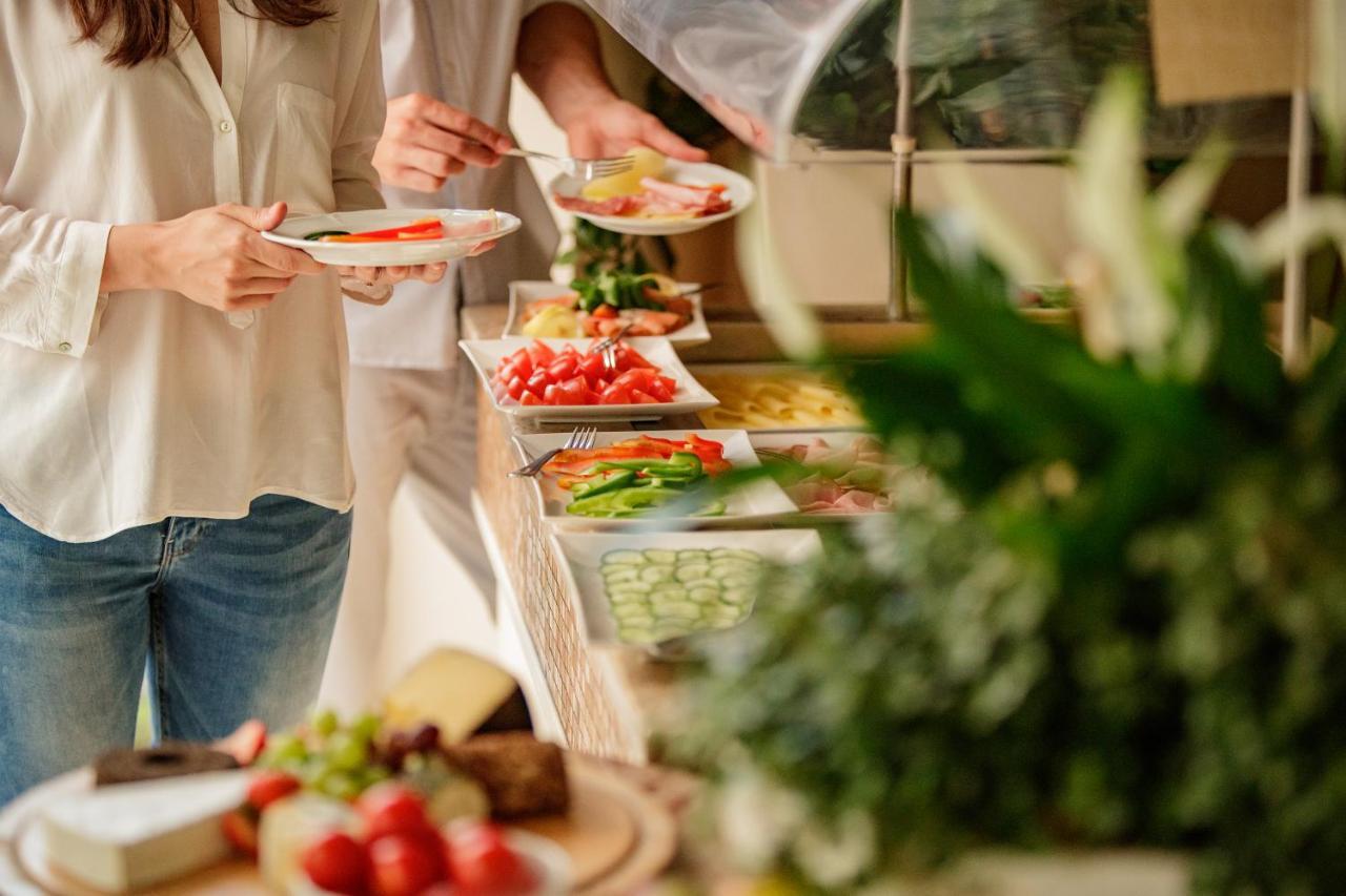 Hotel-Restaurant Allmer Weizi járás Kültér fotó